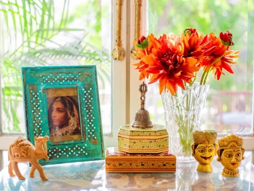Novica Home D&eacute;cor and Furnishings